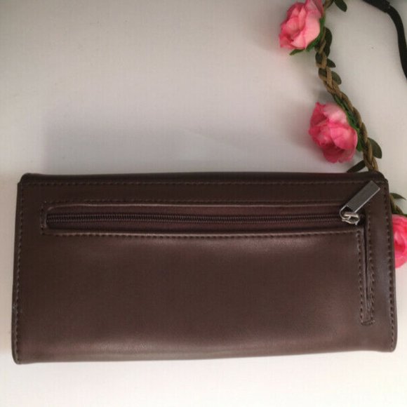 Matt and Nat Vera Wallet - Soil - Picture 2 of 3